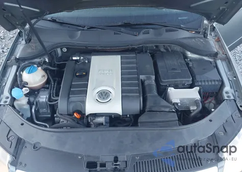 2007 Volkswagen Passat 2.0T/Wolfsburg Edition from USA, damaged, VIN WVWAK73C17P009000